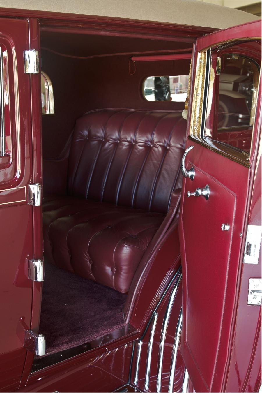 Duesenberg J310/2144 Sedan by Derham 1935 года  (фото 6 из 21)